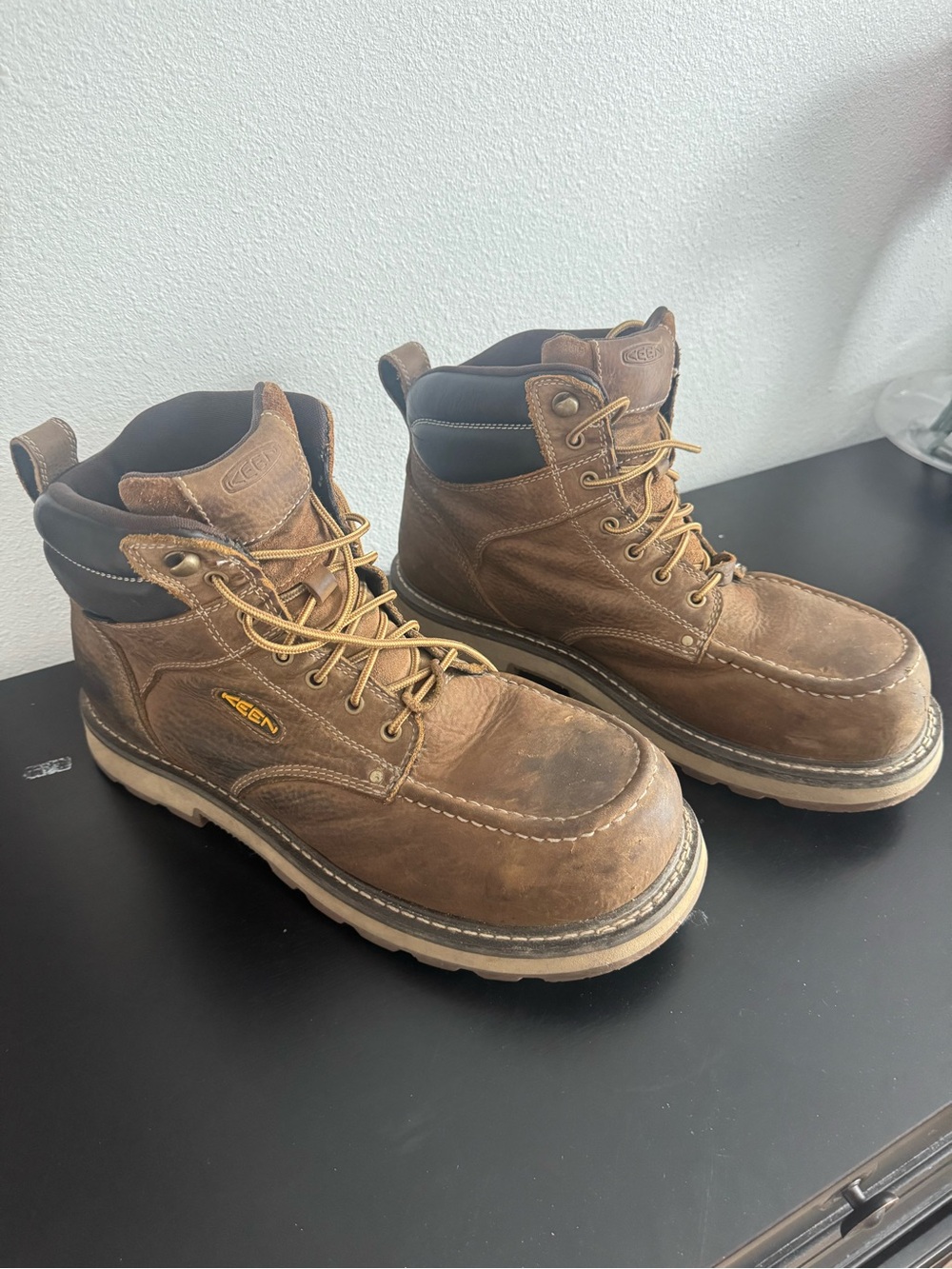 Men’s KEEN Brown Leather Moc Toe Work Boots